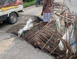 Separuh Jalan Amblas Disejumlah Titik PJN Sulteng Wilayah Satu