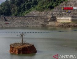 Penyidik Kejaksaan Menetapkan Oknum Kepala Desa Tersangka Korupsi Proyek Bendungan Tapin