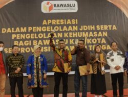 Bawaslu Kota Palu Raih Tiga Penghargaan