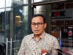 KPK Tangkap Bupati Mamberamo Tengah dan Diamankan di Mako Brimob