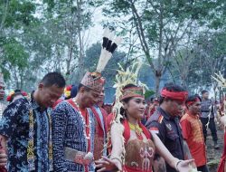 Gelar Kehormatan Adat