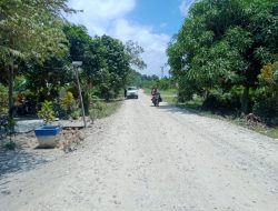 Warga Desa Malakosa Minta Pengaspalan Jalan
