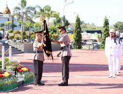 Serah Terima Pataka Pergantian Kapolda Sulteng