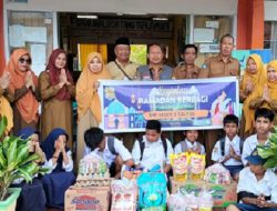 Guru Bersama Osis SMP 3 Tolitoli Salurkan Bantuan
