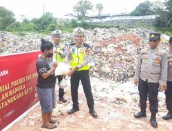 Salurkan Bantuan Sembako, Kapolres Tolitoli Berbagi dengan Warga Kurang Mampu