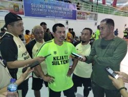Laga Persahabatan Lawan Wartawan, Kajati Sulteng Cetak Gol