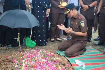 kepala kejaksaan tinggi sulteng