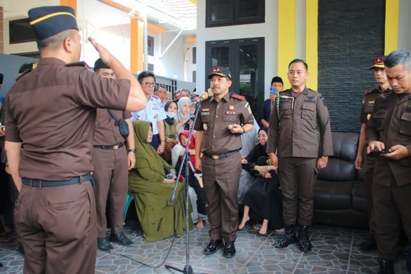 kepala kejaksaan tinggi sulteng