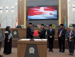 Pj Bupati Sampaikan LKPj 2023 di DPRD Morowali