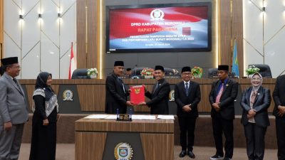 Pj Bupati Sampaikan LKPj 2023 di DPRD Morowali