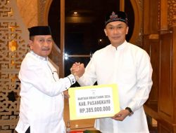 Tim Safari Ramadan Provinsi Sulbar Berikan Bantuan Hibah ke Kabupaten Pasangkayu