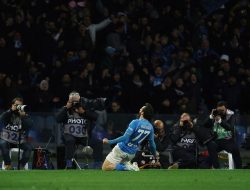 Napoli Kalahkan Juventus 2-1 di Serie A