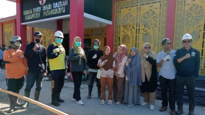 Dinas Lingkungan Hidup Jumat Bersih di RSUD Pasangkayu, Jaga Kebersihan Area Rumah Sakit