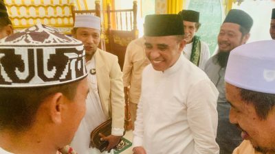 Anwar Hafid Tiba Tolitoli Jadi Khatib Jumat, Warga Ginunggung Sangat Antusias