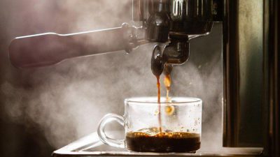 6 Perubahan yang Terjadi Pada Tubuh Saat Minum Kopi Tiap Hari