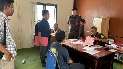 Polda Sulteng Serahkan Kurir Sabu 15 Kg Warga Marawola Kepada Kejari Palu