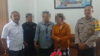 Gegara Utang, Dua Emak-Emak Berkelahi Emosi Memuncak