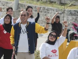 Warga Wani Terkesan Cabup Rahmad Ikuti Senam Pagi : Donggala Butuh Pemimpin Muda dan Kuat