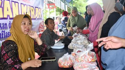 Gerakan Pangan Murah Diserbu Warga Banawa