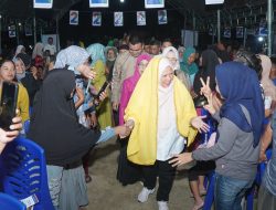 Reny Lamadjido Komitmen untuk Sulteng Lebih Baik di Hadapan Warga Duyu