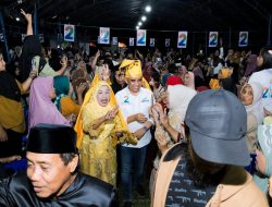 Paslon Anwar-Reny Disambut Meriah di Kayuboko, Dapat Dukungan Penuh dari Dewan Adat Parigi Barat
