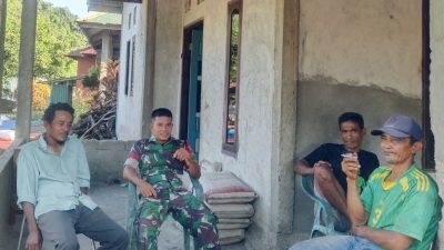 Babinsa Koramil Bungku Utara Perkuat Kemitraan dengan Warga Desa Pokeang