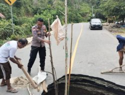 Masyarakat Diminta Waspada, Separuh Badan Jalan Nasional Ambles di Tolitoli Utara