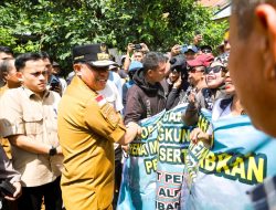 Air Mata Kemenangan di Tipo, Gubernur Anwar Hafid Resmi Tutup Permanen Tambang Bermasalah