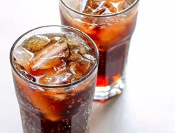 WASPADA! Lima Minuman Ini Bisa Merusak Usus dan Picu Masalah Pencernaan