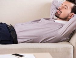Benarkah Tidur Siang Menyehatkan Jantung? Ini Penjelasannya