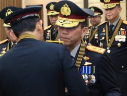 Kapolri Anugerahkan Tanda Kehormatan Bintang Bhayangkara Pratama kepada Kapolda Sulteng