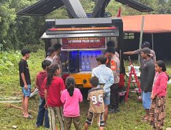 Bantu Korban Gempa Sigi, Satbrimobda Sulteng Siagakan Kendaraan Penjernih Air dan Dapur Lapangan di Desa Kamarora