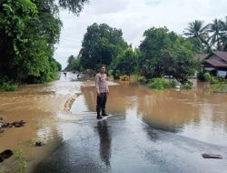 Akses Saluan–Karang Anyar Sempat Lumpuh Akibat Banjir, Warga Diminta Tetap Waspada