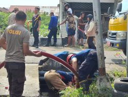 Bersihkan Saluran Air Tersumbat, Polsek Parigi: Langkah Nyata Cegah Banjir Lewat Gotong Royong